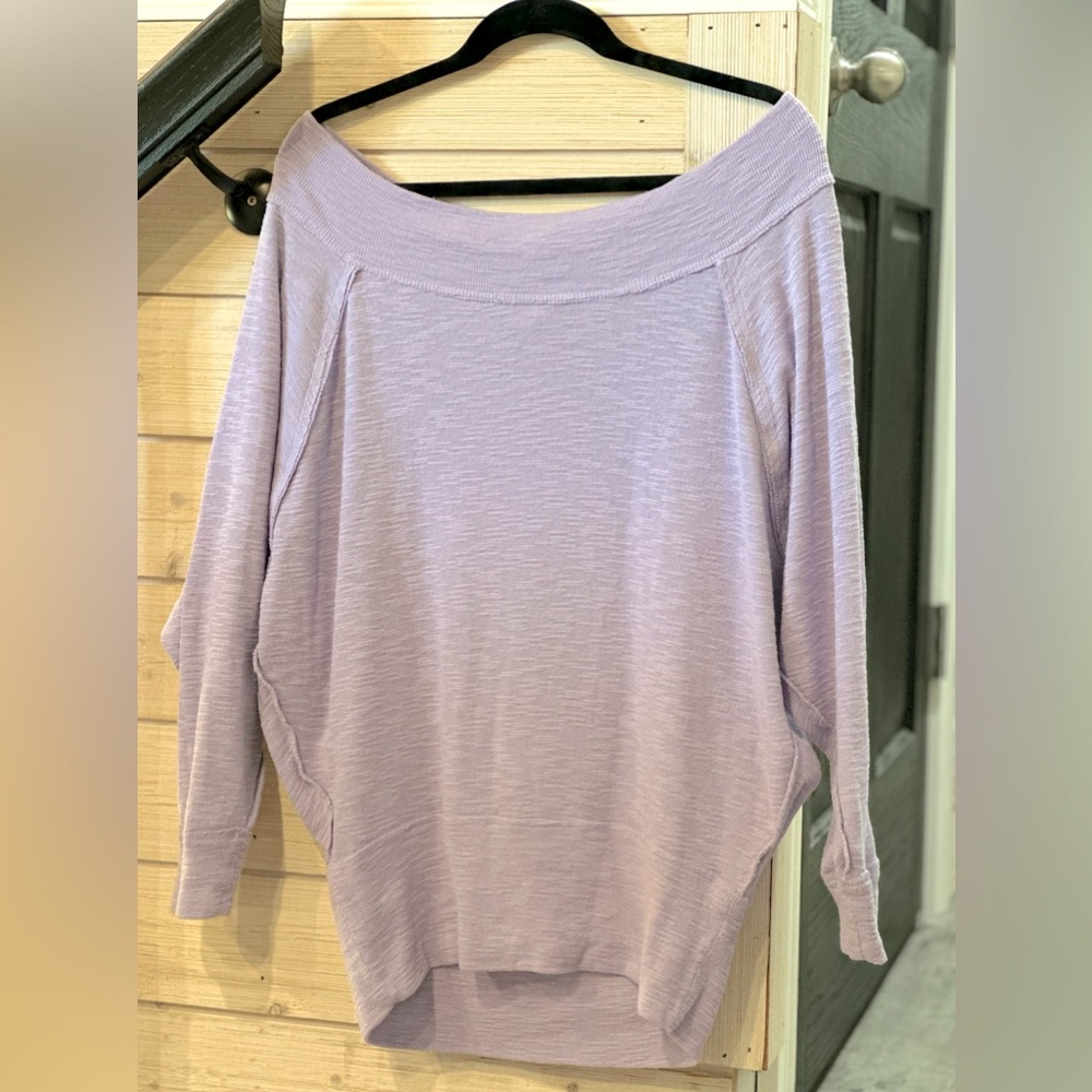 Free People/ We The Free, off-shoulder yoga top. Size S